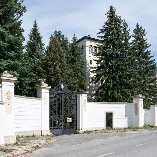Park and palace in Jeleniów