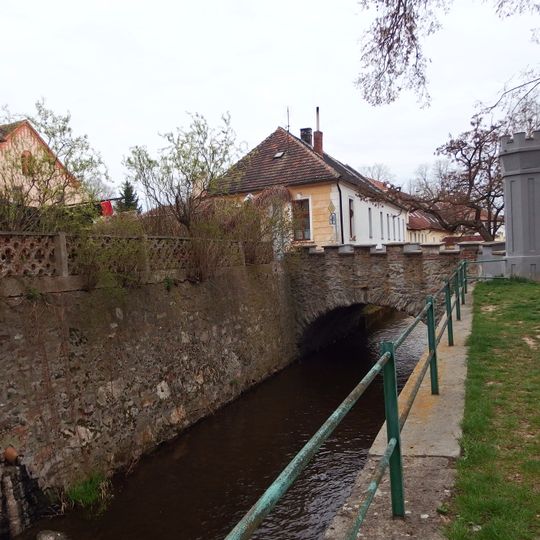 Most Písecké ulice přes Mlýnskou stoku ve Vodňanech