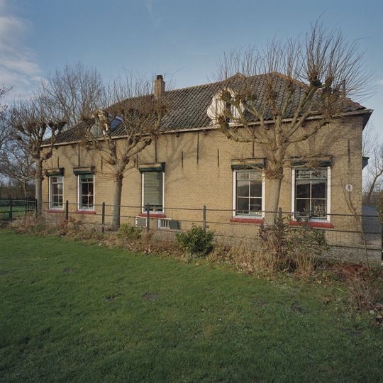 Zomerhuis annex karnhuis