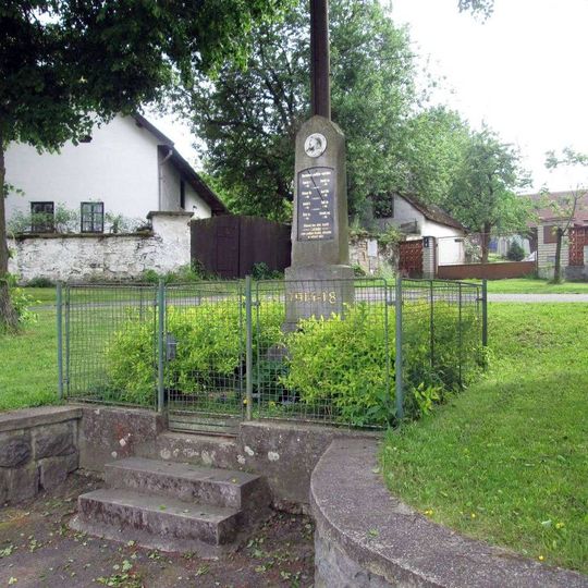 Pomník padlým v Lažánkách