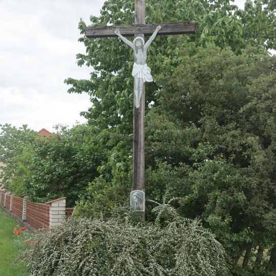 Kříž na východním okraji Studnic