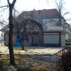 Mehrzweckpavillon Treskowallee 31, Waldowallee