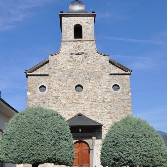 Église St-Jean-Baptiste, clocher et cure avec inscriptions romaines
