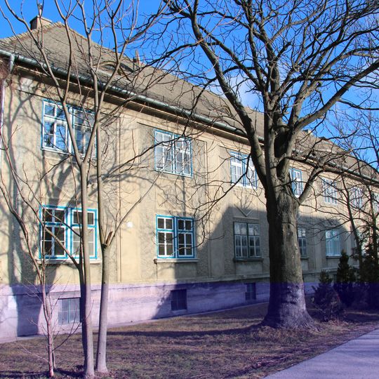 Arbeiter-/Angestelltenwohnhaus