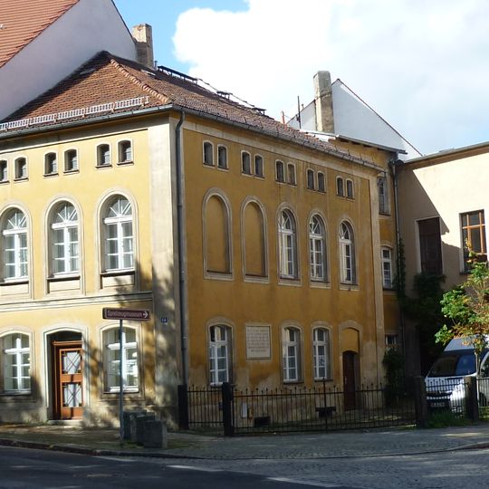 Gasthaus in geschlossener Bebauung, Ecklage zur Rothenburger Straße Nikolaigraben 14