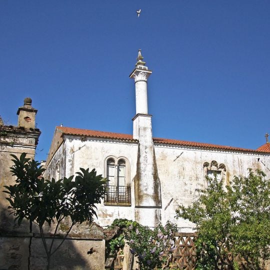 Paço Real da Vila, também denominado «Paço dos Henriques», incluindo Jardim e Capela de Nossa Senhora da Conceição