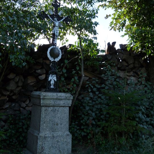 Kříž u Pazderné Lhoty