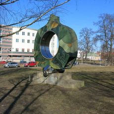 Plastika Lipový list u sportovní haly v České Lípě