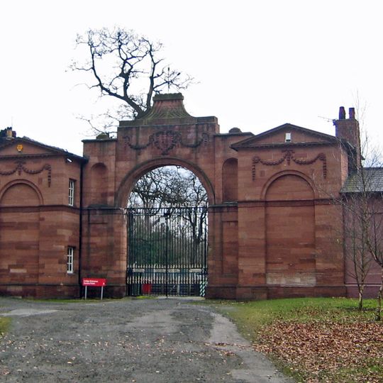 Screen, lodges and gates at Oulton Park