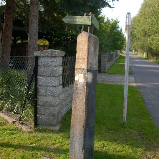 Wegestein gegenüber Am Vincenzgraben 19