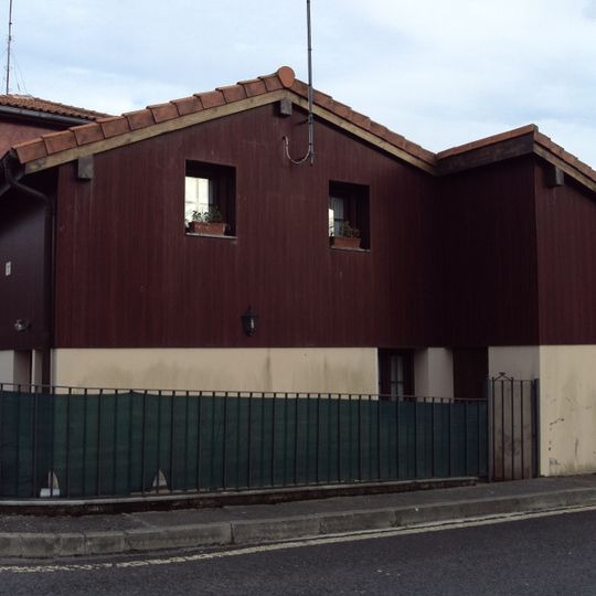 Casa De Madera Gabriel Aresti 12