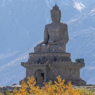 Statue of the Buddha in Karsha