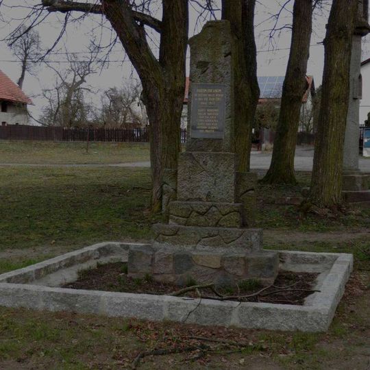 Pomník padlým v Křížkovém Újezdci