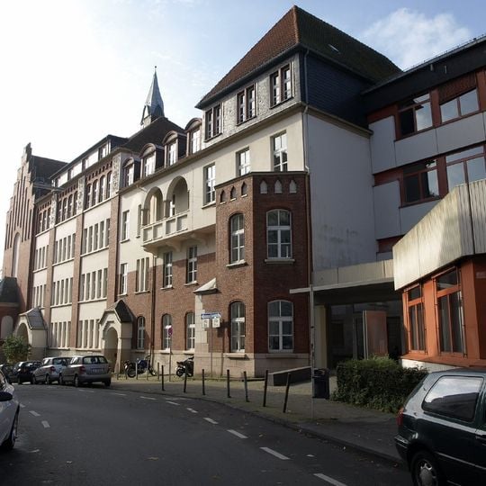 Erzbischöfliches Gymnasium St.-Anna-Schule