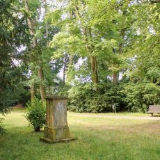 Torzo kříže v Mohelnici v parku