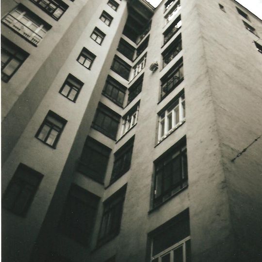 Bolshoy Gnezdnikovsky Lane