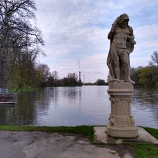 Statue