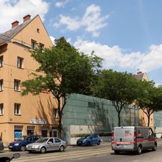 Wohnhausanlage der Gemeinde Wien »Lützow-Hof«