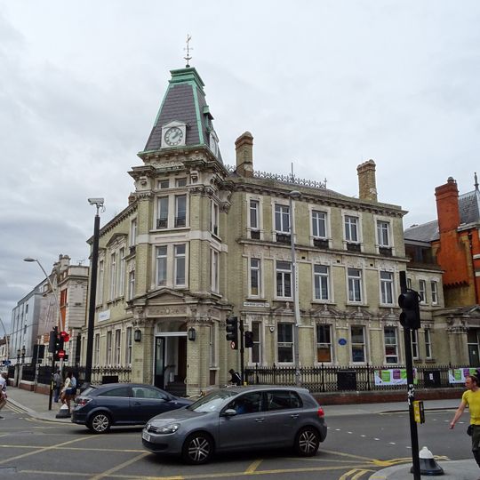 Leyton Public Library