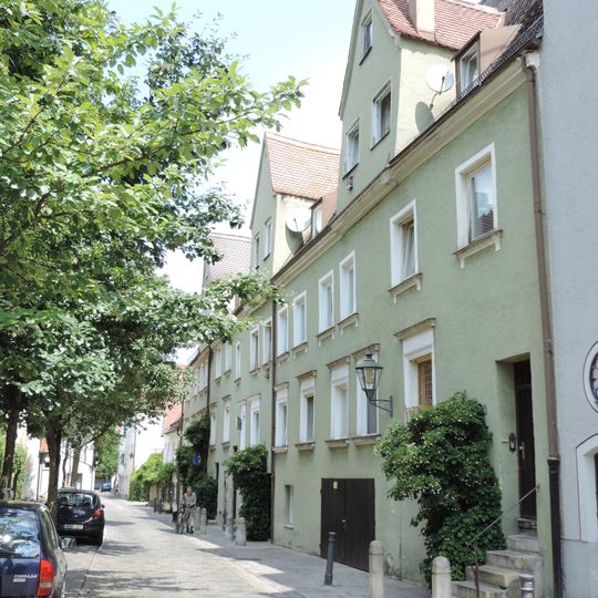 Ehemaliges Zinswohnhaus