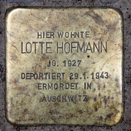 Stolperstein dedicated to Lotte Hofmann