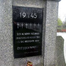 Památník obětem pochodu smrti ve Velečíně