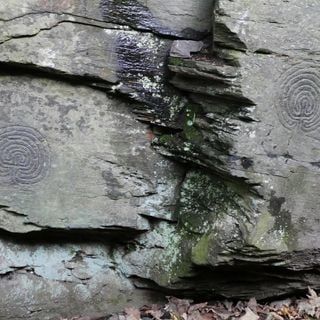 Rock art at Rocky Valley, 150m north of Trevillett Mill