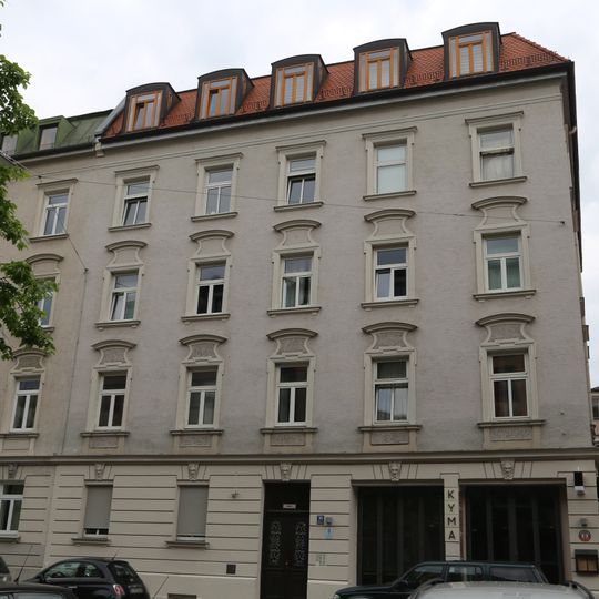 Doppelmietshaus mit Nr. 38