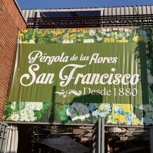 Pérgola de las Flores