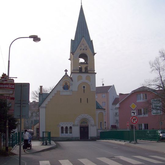 Most ulice Maxima Gorkého přes Lobezský potok v Sokolově