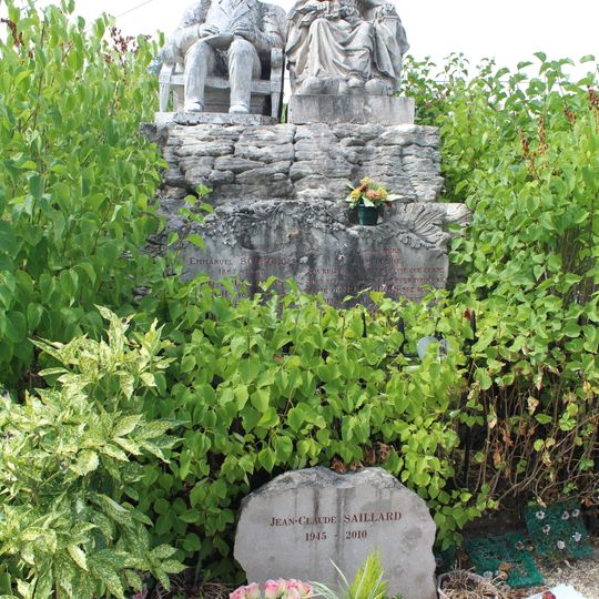 Monument funéraire du sculpteur Bourgeois