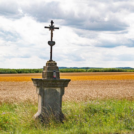 Kříž západně od Českého Meziříčí