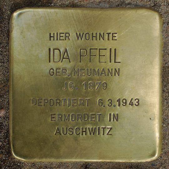 Stolperstein en memoria de Ida Pfeil