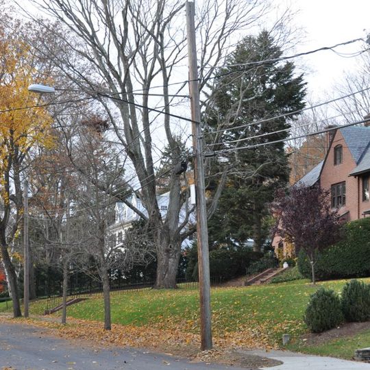 Windsor Road Historic District
