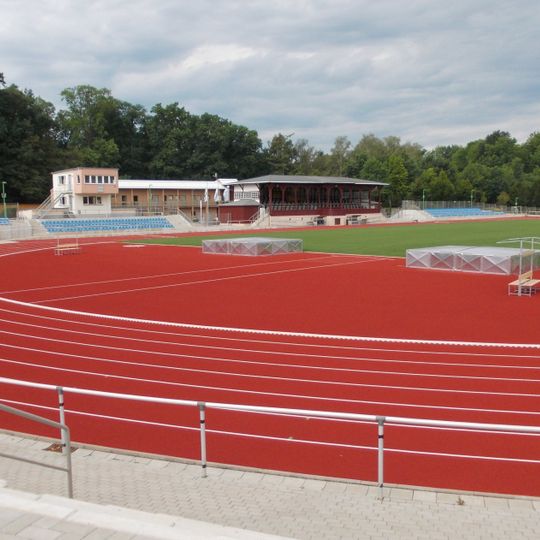 Einzeldenkmale der Sachgesamtheit „Weinau mit Restaurant und Weinauparkstadion“: das Restaurant und der zugehörige runde offene Pavillon, das Stadion mit Zuschauertribüne und das Körnerdenkmal am Parkeingang (siehe auch Sachges