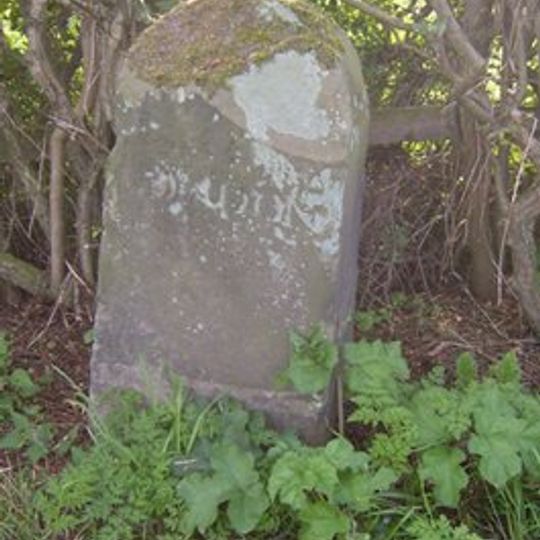 Milestone, SE of Little Stoke