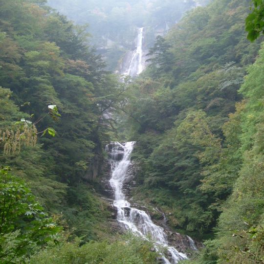 Kitashōji Falls