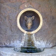 Kašna Pravřídlo na Lázeňském náměstí v Teplicích