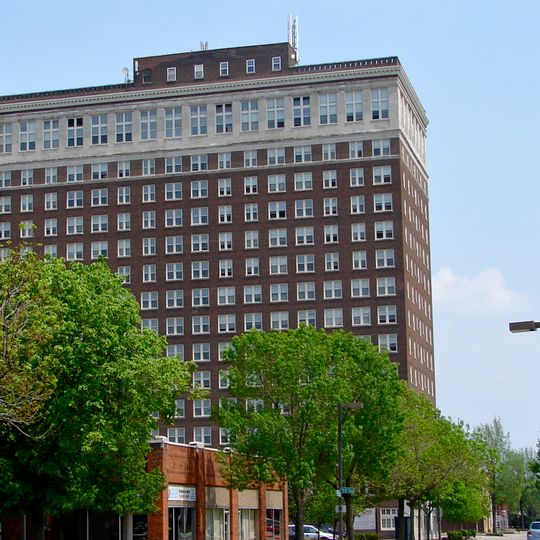 LeClaire Hotel