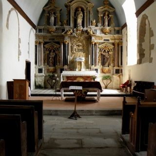Retable du mâitre-autel de l'église Saint-Pierre de Montourtier