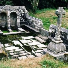 Fontaines dites du Coq, de la Vierge et des Sept Saints de Bretagne