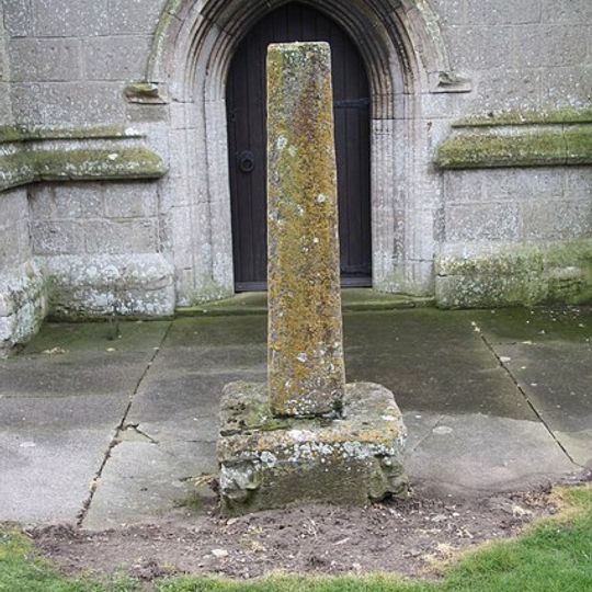 Churchyard cross, St Peter's churchyard