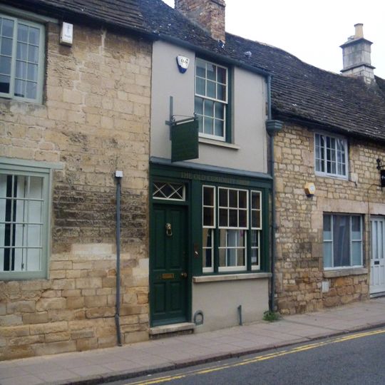 28, St Peter's Street