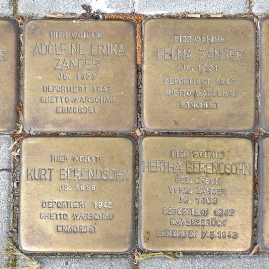 Stolperstein en memoria de Adolfine Erika Zander