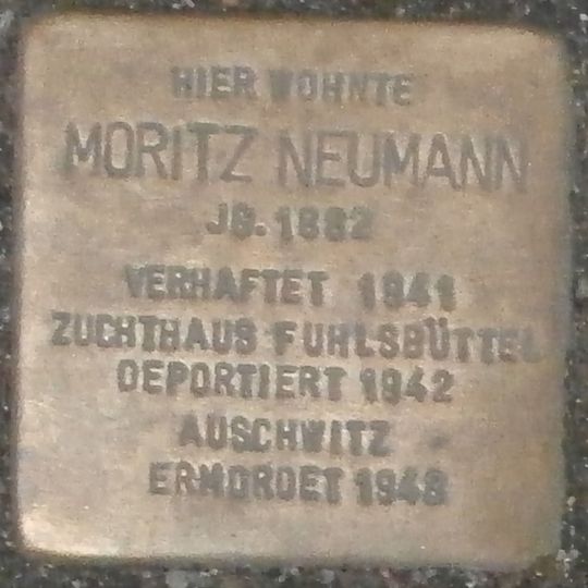 Stolperstein en memoria de Moritz Neumann