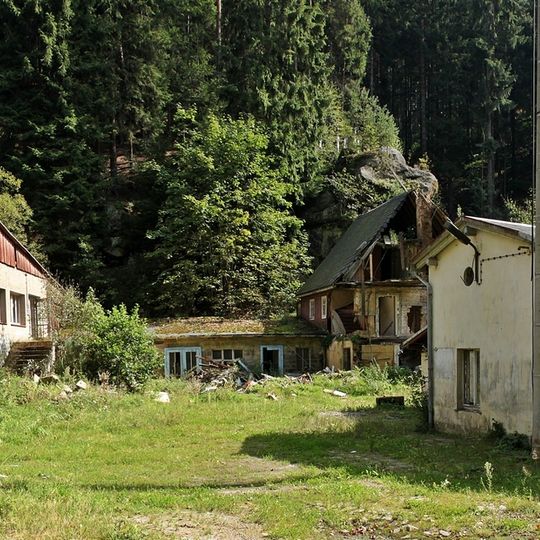 Wohnhaus der Haidemühle sowie Mühlgraben und Reste der Radkammer Kirnitzschtalstraße 10