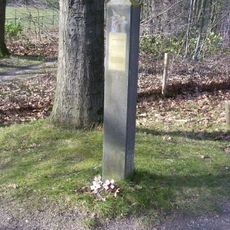 Gedenkzuil aan de Dreijenseweg