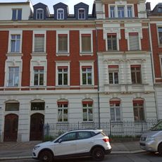 Mietshaus in geschlossener Bebauung Humboldtstraße 15