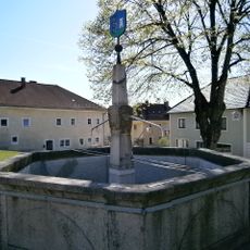Brunnen