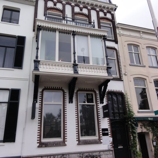 Herenhuis, thans in gebruik als kantoor